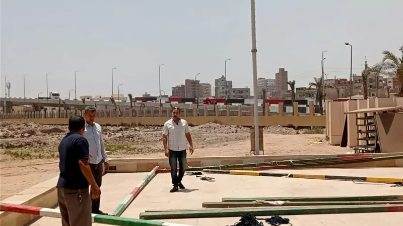 محافظ الشرقية يُتابع الإستعدادات النهائية لمعرض أيادى مصر