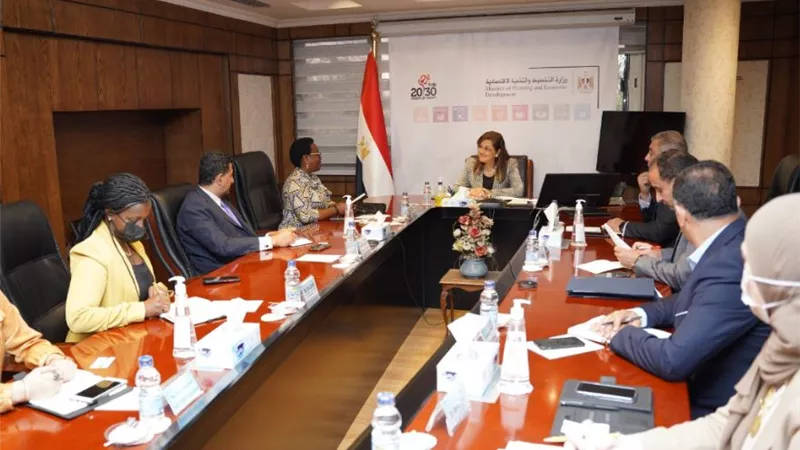 د هالة السعيد تلتقي نائب رئيس مفوضية الاتحاد الأفريقي لتعزيز سبل التعاون