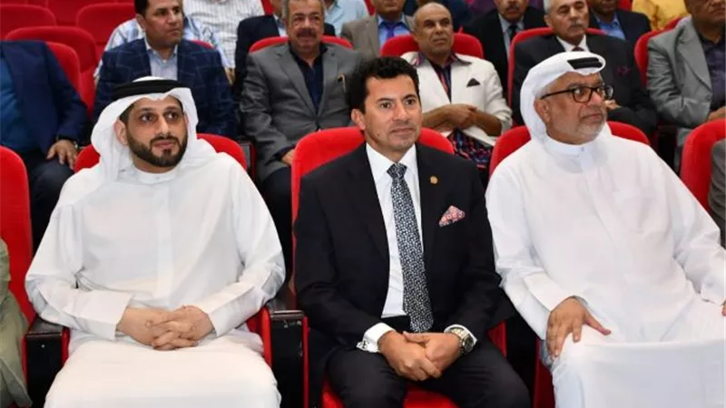 وزير الشباب يشهد حفل توقيع الإصدار الثانى من كتاب 
