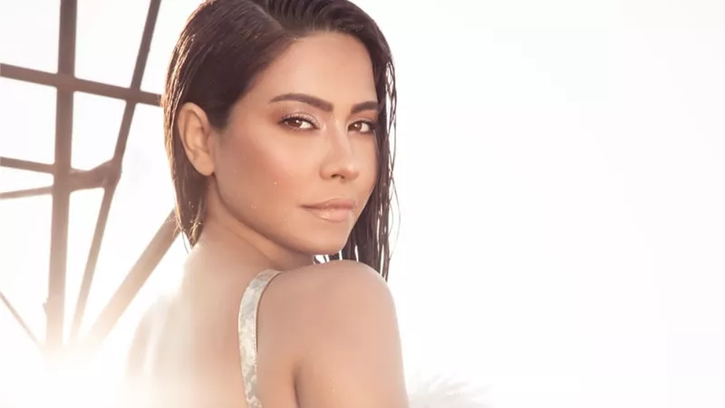 شيرين تخطف أنظار متابعيها بصورة جديدة
