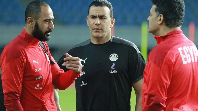 عصام الحضرى: 