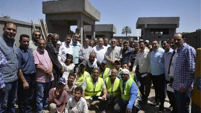 محافظ أسيوط يتفقد أعمال إنشاء محطة رفع بني طالب والكلابات الغربية بالفتح