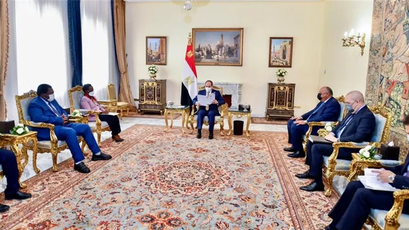 الرئيس السيسى يؤكد اعتزاز مصر بالعلاقات التاريخية المتميزة مع تنزانيا