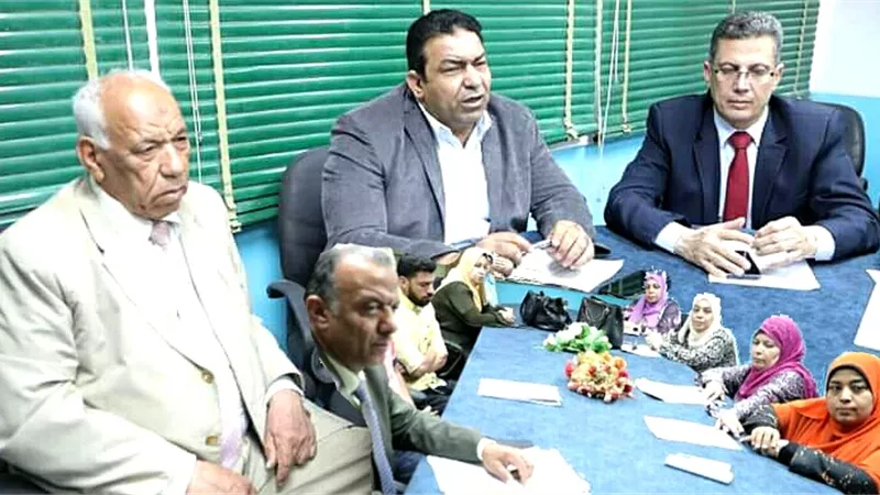 مدير تعليم الوادى الجديد يلتقي موجهى عموم الأنشطة لتنمية قدرات الطلاب الصيفية
