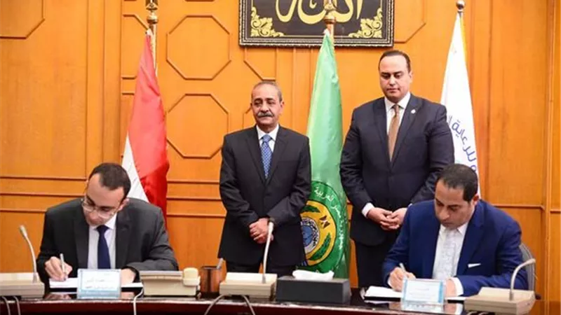 السبكي يشهد توقيع بروتوكول إنشاء فرع لهيئة الرعاية الصحية بالإسماعيلية..صور