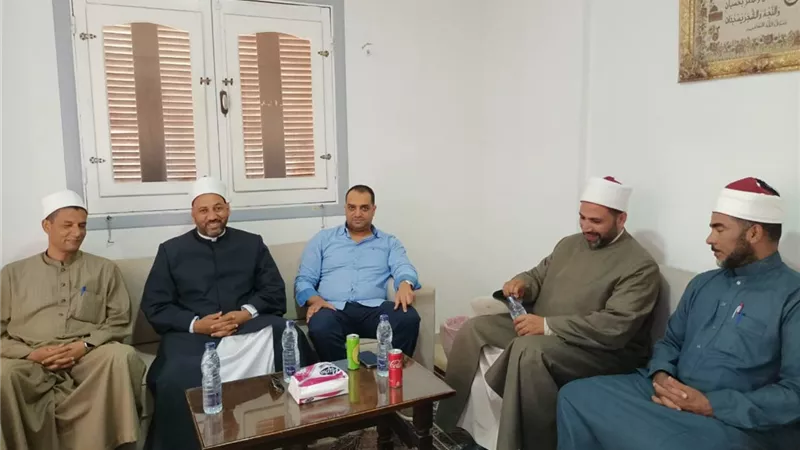 عضو مجلس الشيوخ بالبحر الأحمر يشارك ب340 الف جنيه بمشروع صكوك الاضاحى