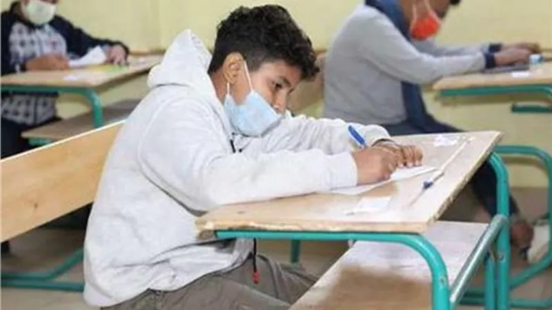 هام لطلاب الإعدادية.. الأوراق المطلوبة للتقديم للصف الأول الثانوي