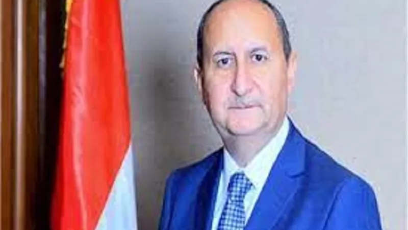 وزير الاوقاف ينعى وزير الصناعة الاسبق المهندس عمرو نصار