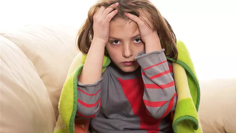 متى يكون صداع طفلك علامة على أمر أكثر خطورة؟