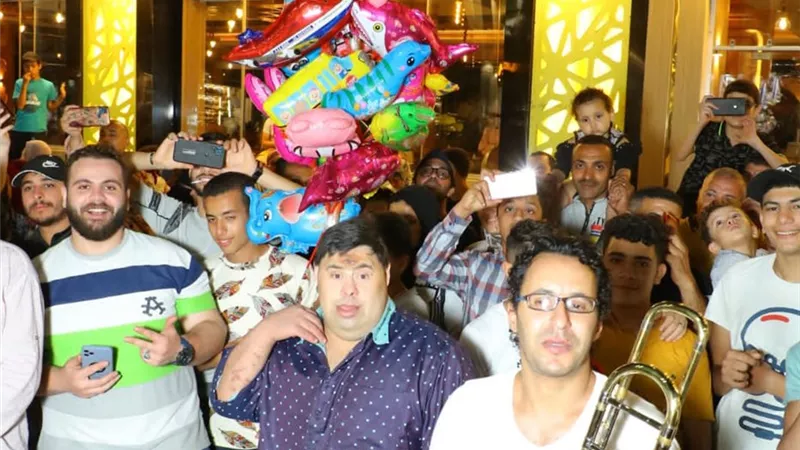 فى حفل آخر بهذه الليلة ...رأس البر تحتضن حفل فنى بشارع النيل