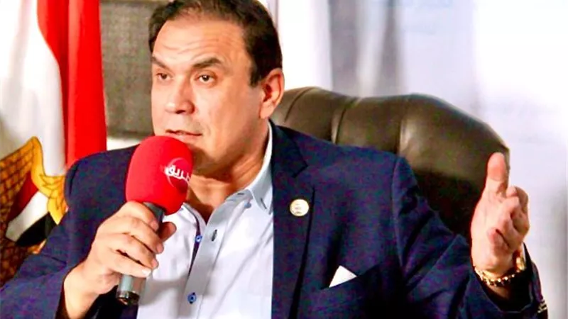 مدحت بركات: 