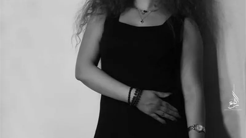 بالأسود.. ندى بهجت تلفت الأنظار وتعلق : 