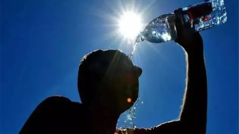 الأرصاد تحذر: طقس شديد الحرارة على الأنحاء كافة والعظمى تتجاوز 40 درجة.. غداً