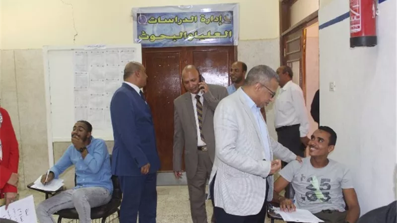 هدوء فى لجان امتحانات الفصل الدراسى الثانى بجامعة جنوب الوادى
