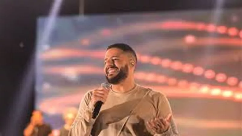 محمد حماقى يتألق بحفلها الاخير بالاردن .. صور