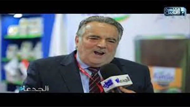 خبير يطرح حلولا لمواجهة تحديات صناعة الألبان في مصر.. فيديو