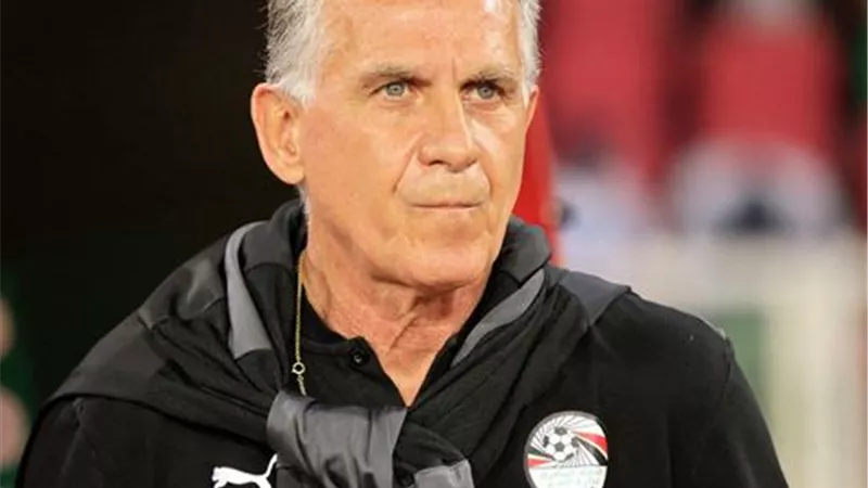رئيس اتحاد الكرة يكشف سبب رحيل كيروش عن منتخب مصر
