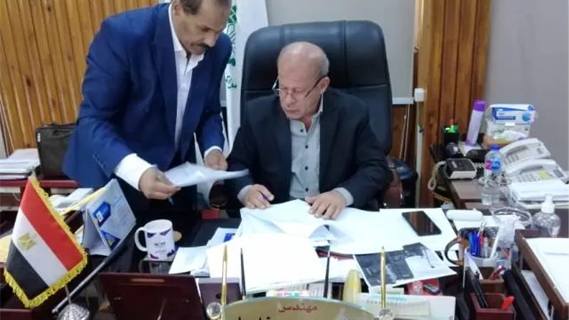 رئيس جهاز بنى سويف الجديدة يعلن البدء عن أهم مشروع خدمى للمدينة.. بالصور