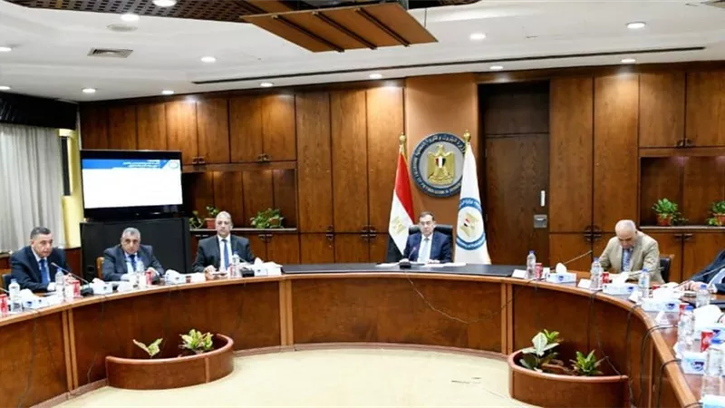 بدء إجراءات إقامة منطقة بترولية جديدة في التبين