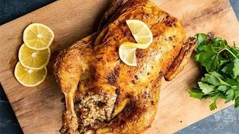 دجاج محشي أرز بالخلطه اكلة بطعم مميز للشيف تهانى محمد