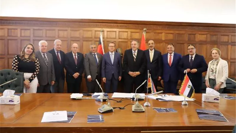الغرفة التجارية بالإسكندرية تستقبل سفير ألمانيا