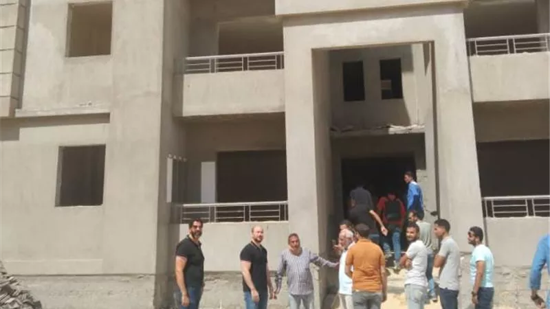 تفاصيل زيارة الدعم الفنى بوزارة الإسكان لأهم مشروع سكنى فى 