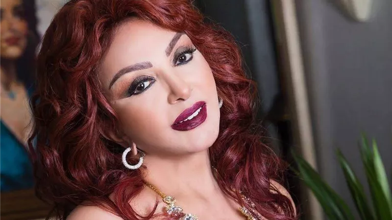 نبيلة عبيد تكشف كواليس برنامجها الإذاعي 