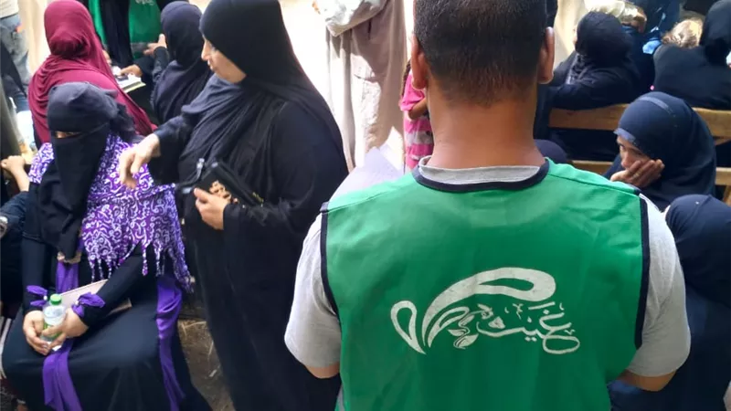 توقيع الكشف الطبى على ٢٣٠ مواطنا فى قافلة طبية للعيون بمدينة الزينية شمال الأقصر