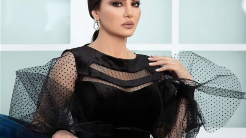 دينا فؤاد تخطف الأنظار بالأسود الأنيق في أحدث جلسة تصوير.. صور