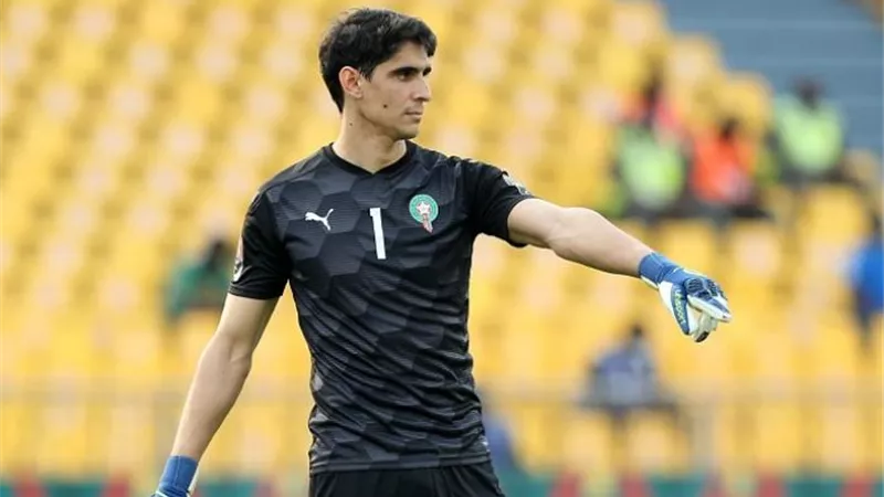 المغربى بونو يفوز بجائزة أفضل لاعب إفريقى بالدورى الإسبانى