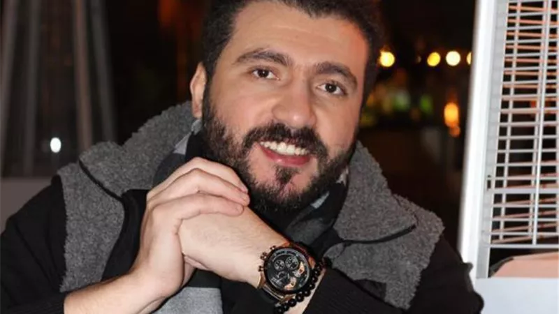 عمرو عياد يصدر كتاب 