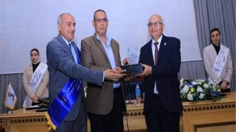 التعليم تُكرم مديرية القليوبية لحصولها على المركز الثالث في مسابقات الإتحادات الطلابية