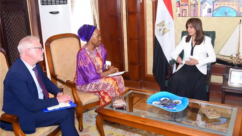 نبيلة مكرم: حريصون على التعاون مع المؤسسات الدولية لدعم الهجرة الأمنة
