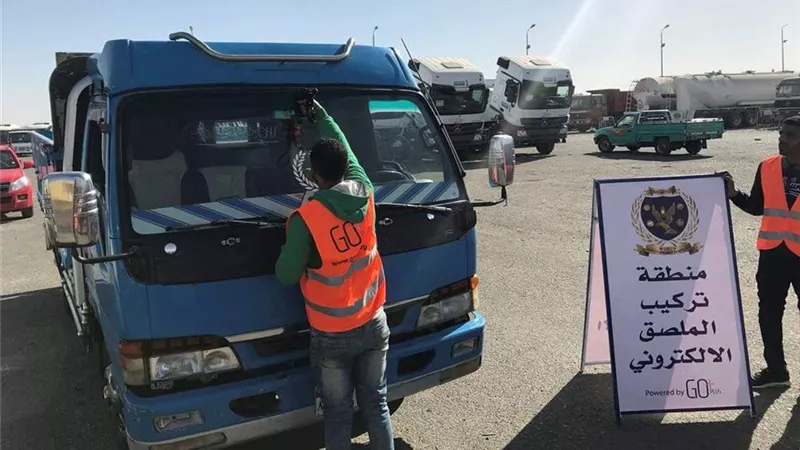 لعدم تركيب الملصق .. سحب 3235 رخصة قيادة في 24 ساعة