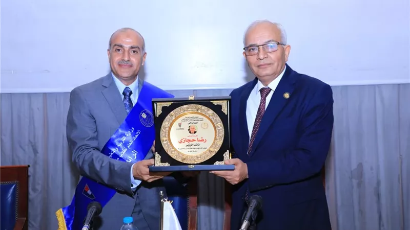 وكيل وزارة التربية والتعليم بالسويس يشهد حفل تنصيب المكتب التنفيذى على مستوى الجمهورية