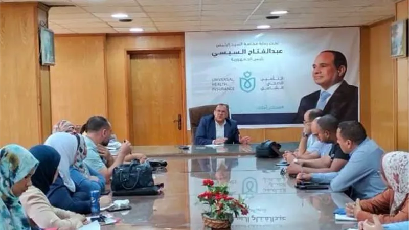 إنعقاد الإجتماع الإسبوعى لقيادات صحة السويس برئاسة الحفناوى