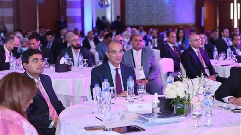 الاتصالات : إعادة هيكلة كافة التطبيقات المتعلقة بالخدمات الحكومية يوليو المقبل