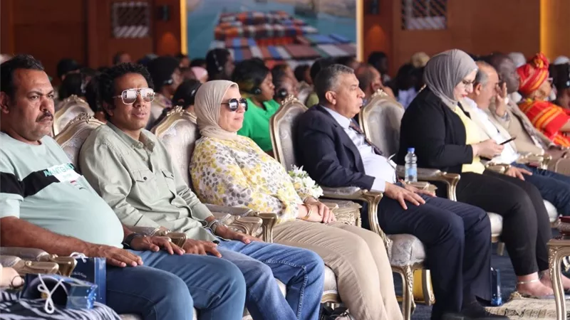 الوفود الشبابية المشاركة في منحة ناصر للقيادة الدولية في ضيافة هيئة قناة السويس