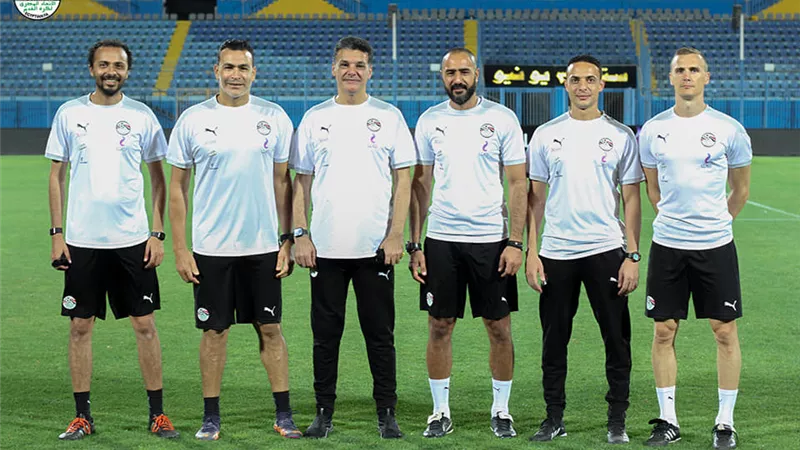 راتب إيهاب جلال وجهازه الفنى فضيحة جديدة تضرب إتحاد الكرة .. تعرف على التفاصيل
