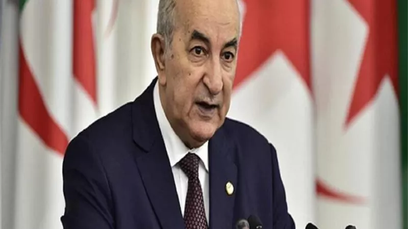 الرئيس الجزائري يقيل وزير المالية.. ويُعين رئيسًا جديدًا للمجلس الأعلى للشباب