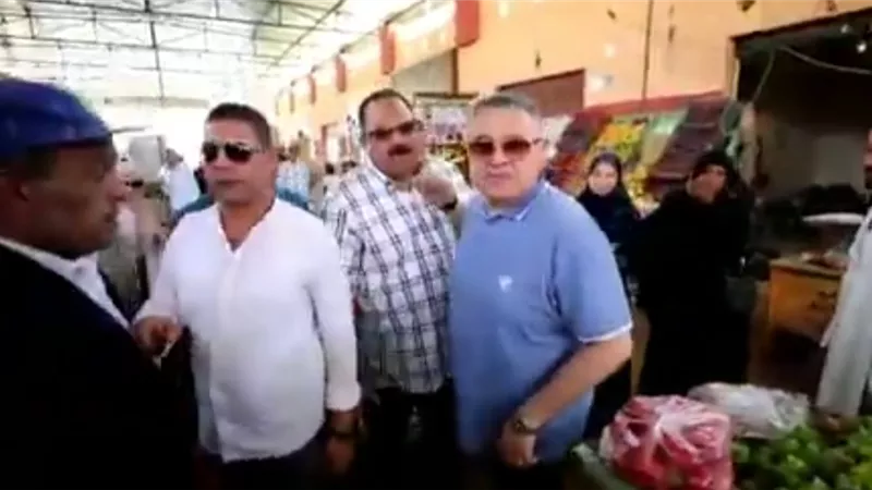 محافظ البحر الأحمر فى جولة موسعة بمدينة سفاجا لمتابعة جهود ضبط الأسعار