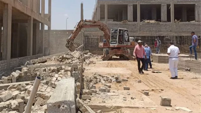 مندور: جهاز مدينة بدر يزيل مصنع مخالف بالتعاون مع شرطة التعمير.. بالفيديو