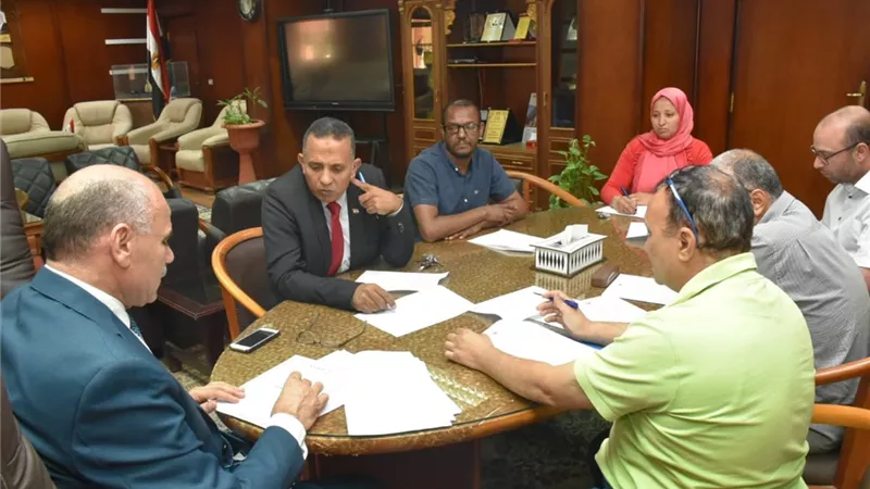 رئيس جامعة الأقصر يترأس مجلس شئون الدراسات العليا