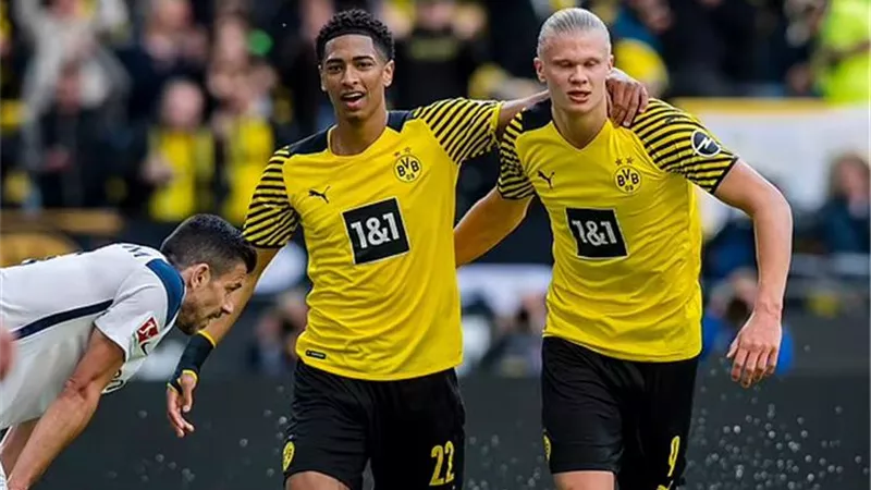 ريال مدريد يقدم عرضا ضخما للتعاقد مع نجم بروسيا دورتموند