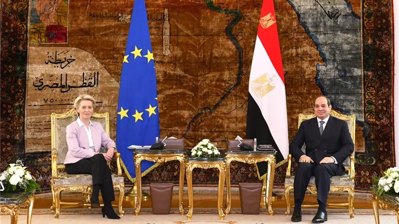 الرئيس السيسي يعرب عن سعادته بلقاء رئيسة المفوضية الأوروبية