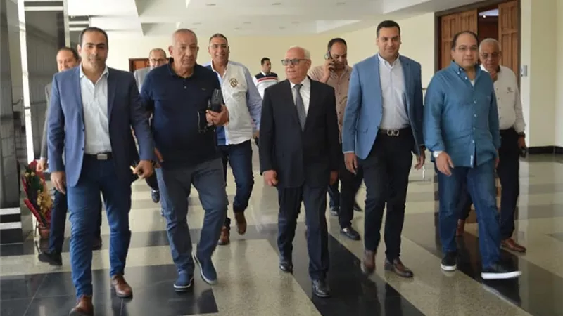 300 مليون جنيه لبناء استاد المصرى الجديد
