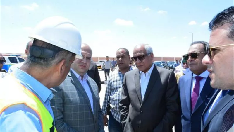 محافظ الجيزة: ٣ محطات للصرف الصحى لخدمة القرى المحرومة بالعياط