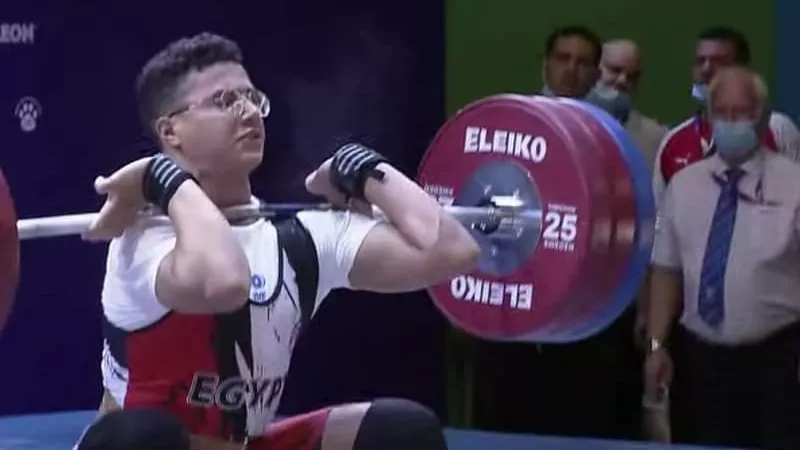 الرباع محمود حسني يحقق رقم عالمي جديد و٣ ذهبيات لمنتخب مصر لرفع الأثقال ببطولة العالم