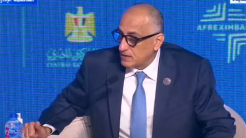 طارق عامر: الجهاز المصرفى ضخ أموالا ضخمة خلال جائحة كورونا للحفاظ على فرص العمل