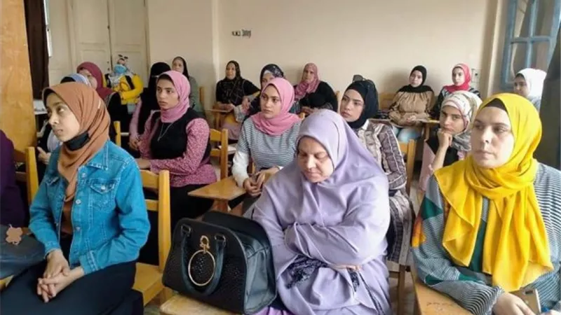 أثر العبادات في السلوك والأخلاق بمركز شباب الزقازيق بحرى